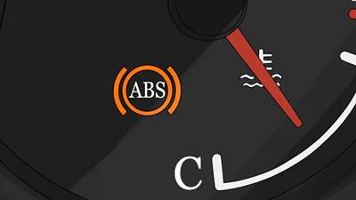 علت روشن شدن همزمان چراغ ترمز دستی و abs و راه حل